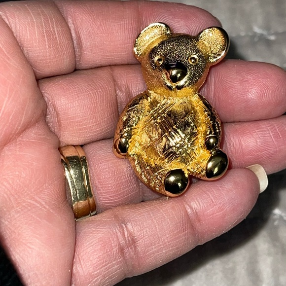 Burberry 100% Authentic brooch teddy bear excellent condition. - Picture 2 of 6